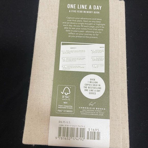 One Line a Day Memory Book - Picture 2 of 4